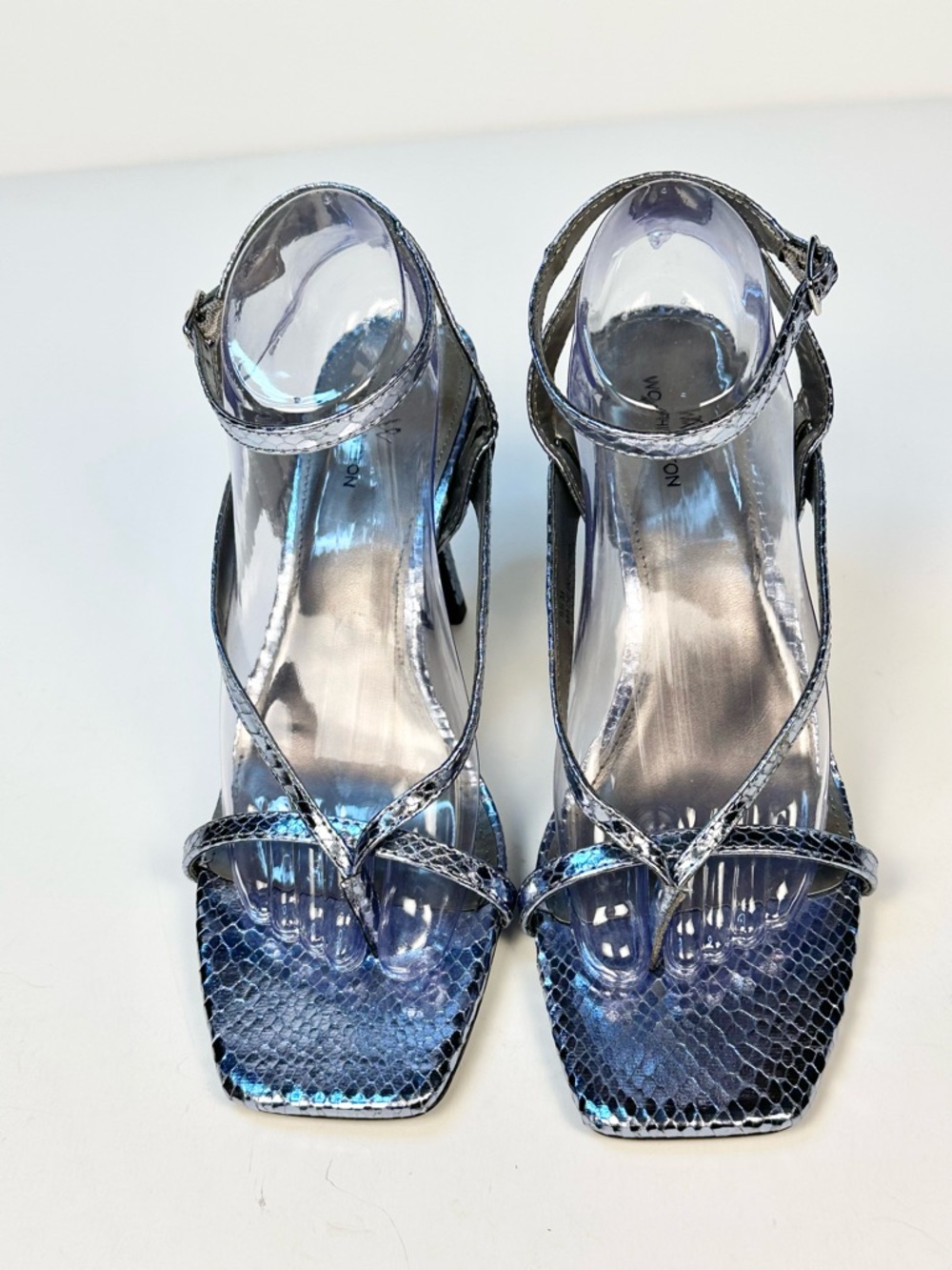 Wothington Tulipa Thong Silver Tone Stiletto Sandals 9.5 - Picture 3 of 12